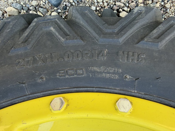 2025 John Deere XUV 845M - Photo12