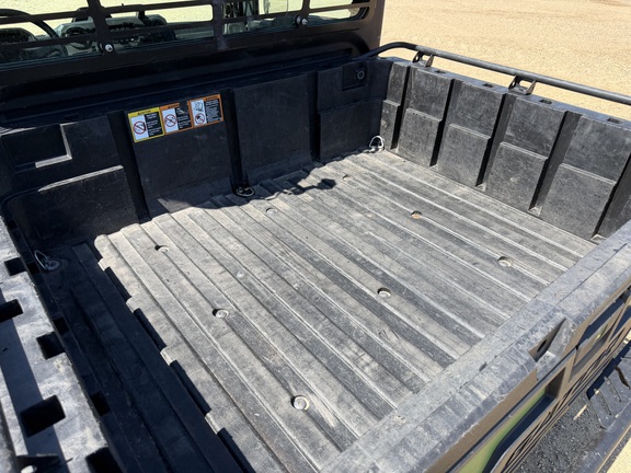 2025 John Deere XUV 845M - Photo15