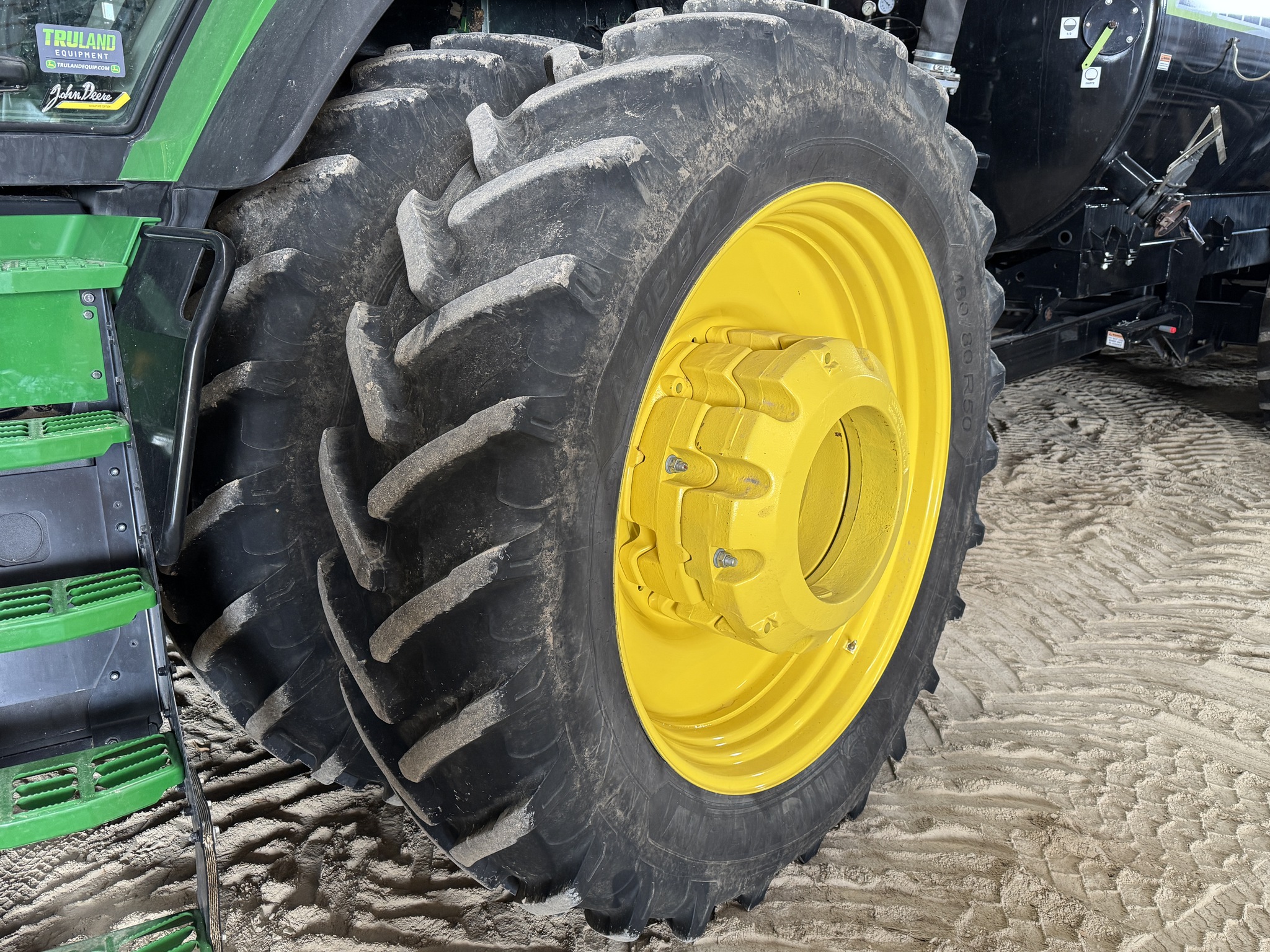 2024 John Deere 8R 340 Image 10