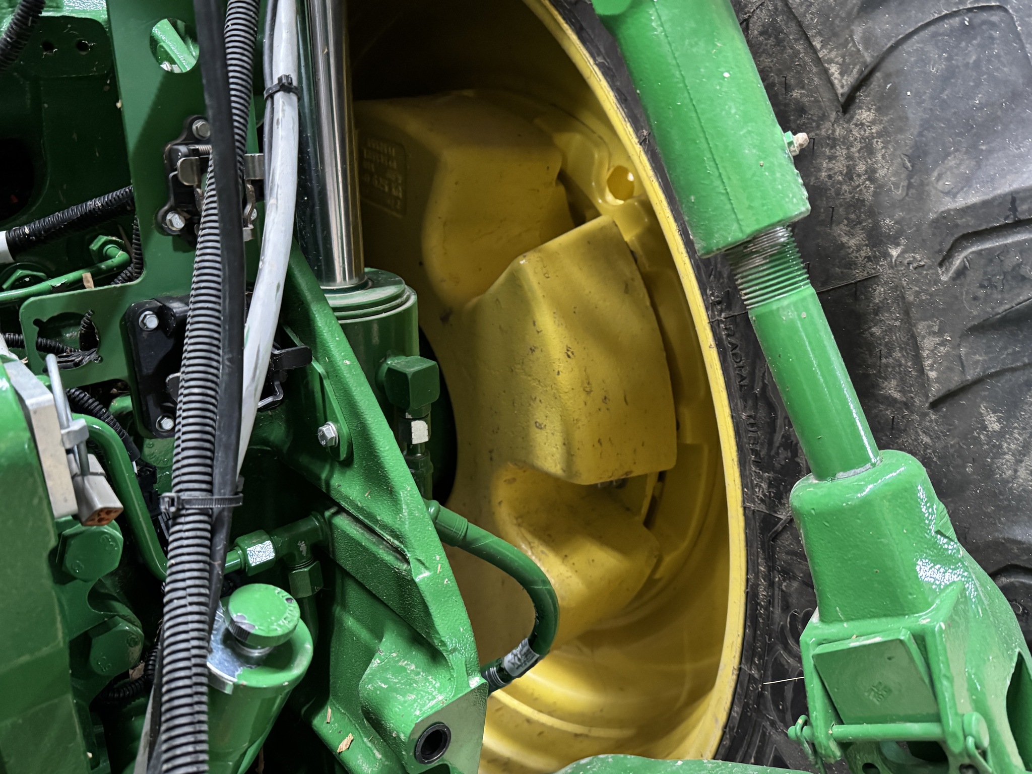2024 John Deere 8R 340 Image 14