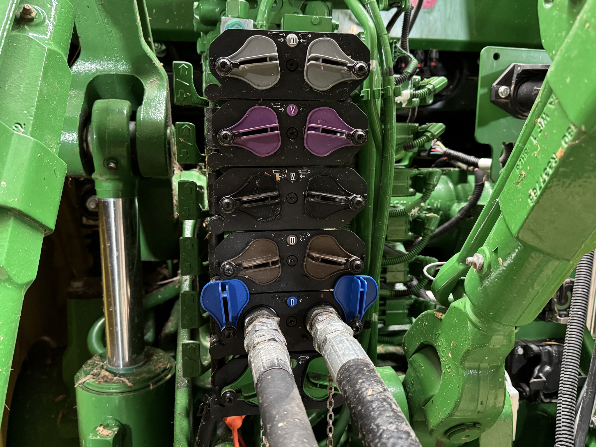 2024 John Deere 8R 340 Image 15