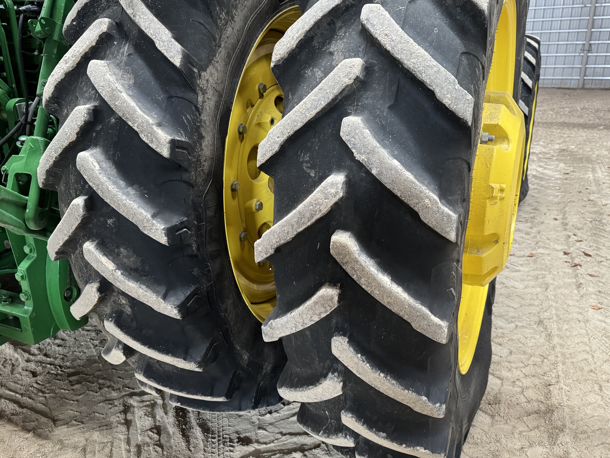 2024 John Deere 8R 340 Image 19