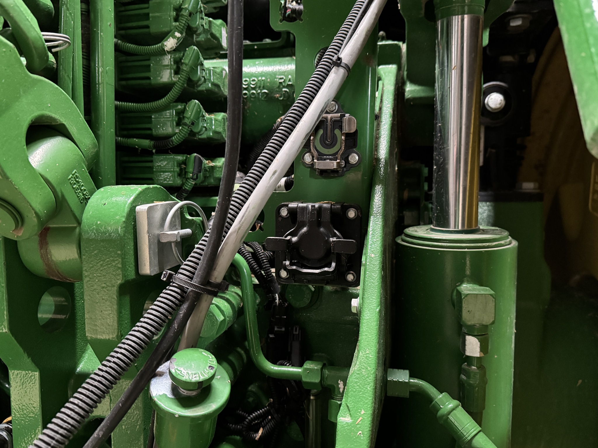 2024 John Deere 8R 340 Image 20