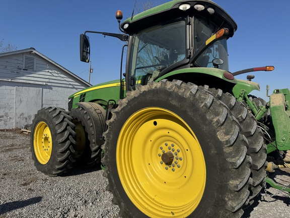 Photo of 2019 John Deere 8320R