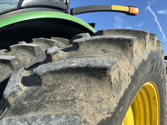 Photo of 2019 John Deere 8320R