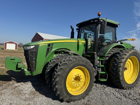 Photo of 2019 John Deere 8320R