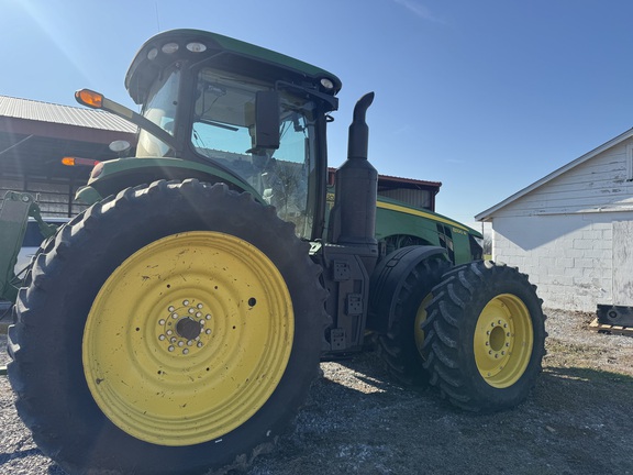Photo of 2019 John Deere 8320R