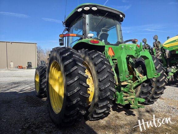 Photo of 2019 John Deere 8320R