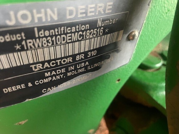 2021 John Deere 8R 310 Photo 3