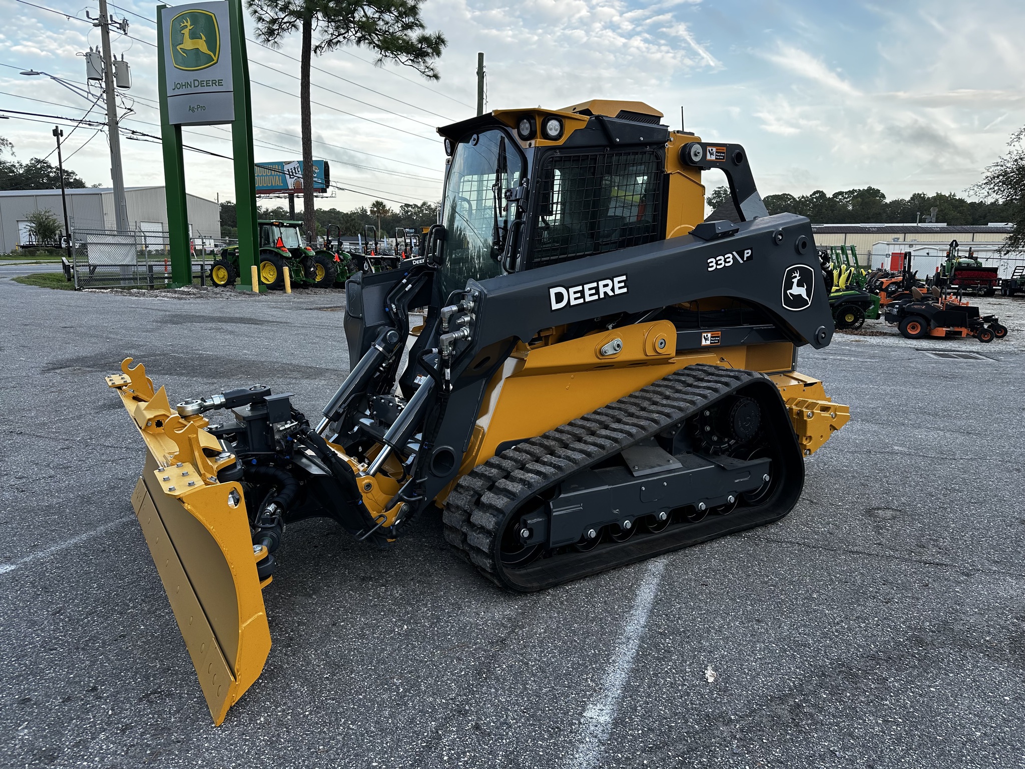 John Deere 333 P 2D Image 5