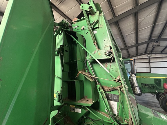 2008 John Deere 568 (11th thumbnail)