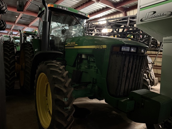  John Deere 8410