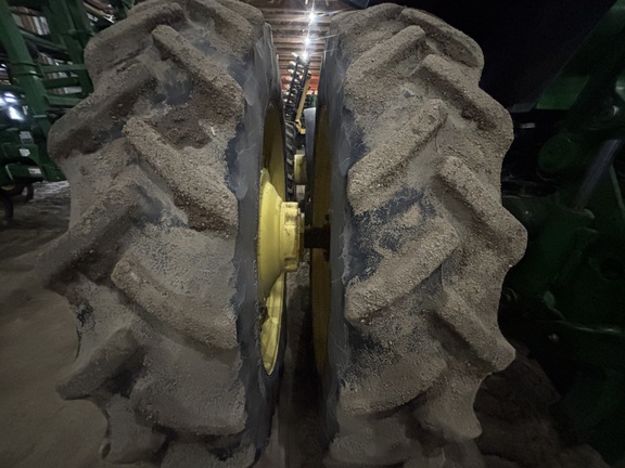 2001 John Deere 8410 - Photo17