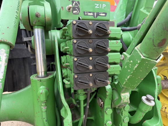 2001 John Deere 8410 - Photo21