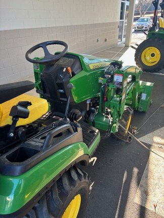 0 John Deere 1025R-2