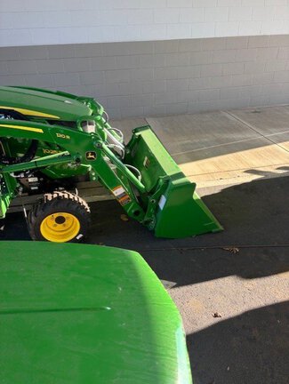0 John Deere 1025R-4