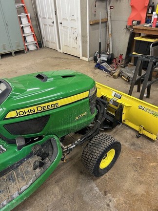 Photo of 2024 John Deere X730