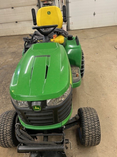 2024 John Deere X730