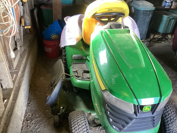 2023 John Deere X590 - Photo7