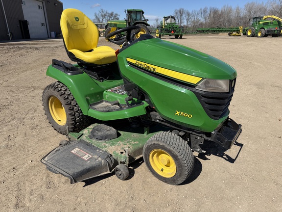 2023 John Deere X590 - Photo1