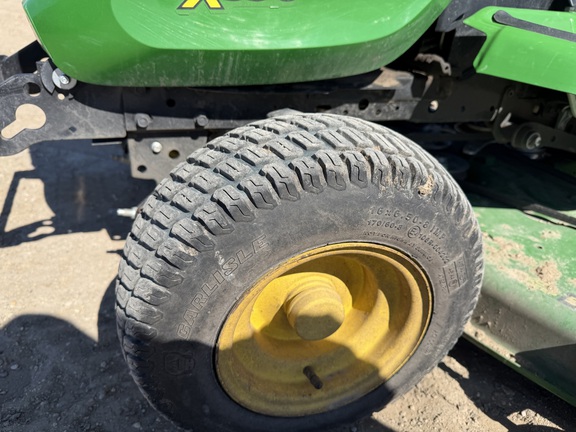 2023 John Deere X590 - Photo10