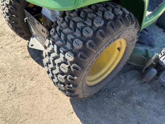 2023 John Deere X590 - Photo13