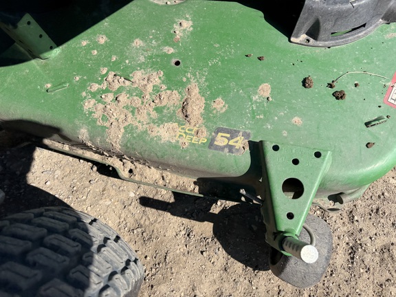 2023 John Deere X590 - Photo16