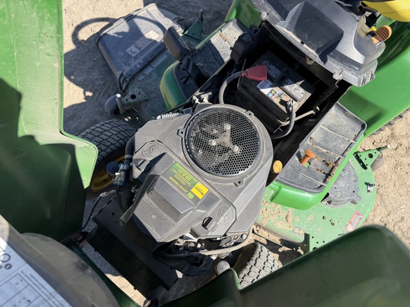 2023 John Deere X590 - Photo17