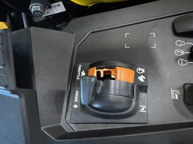 2021 John Deere Z530R Image 10