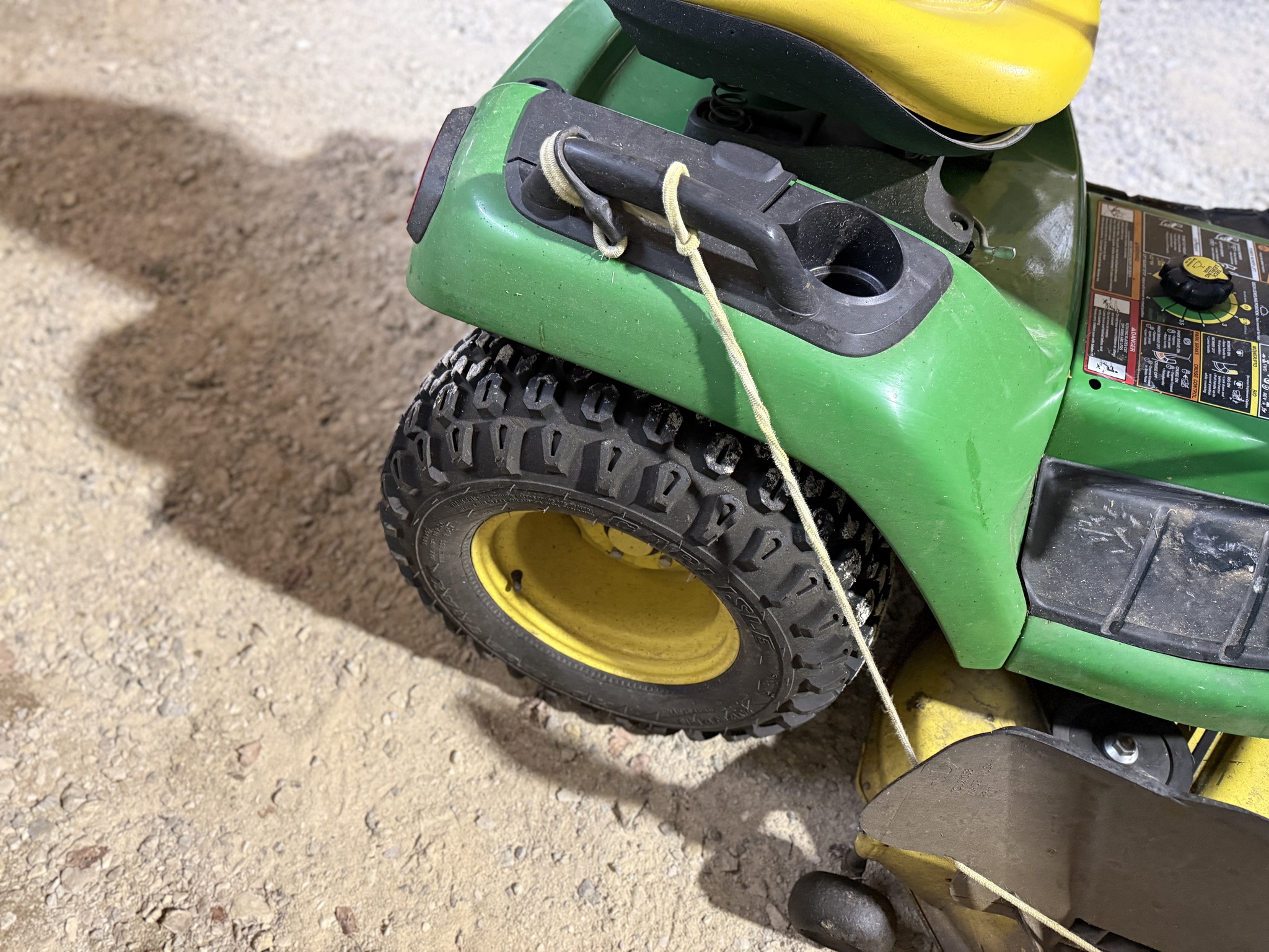 2013 John Deere X540 Image 4