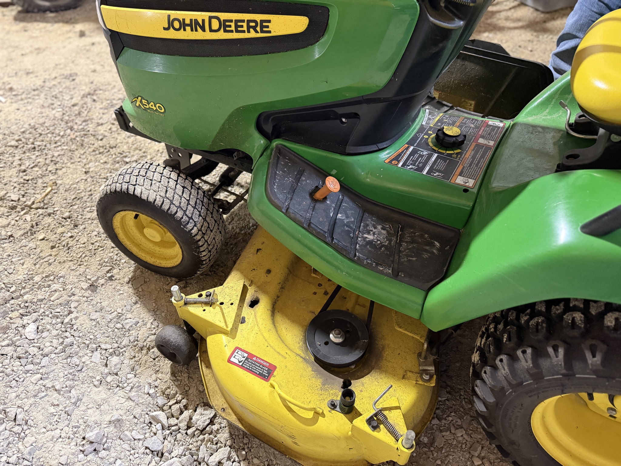 2013 John Deere X540 Image 7