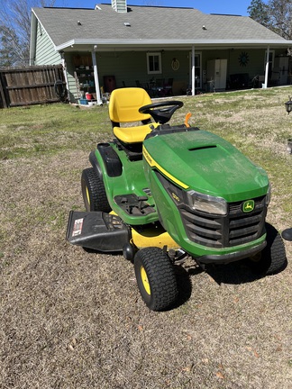  John Deere S130 Photo 1