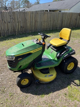  John Deere S130 Photo 5