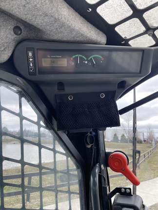 2023 John-Deere 325G