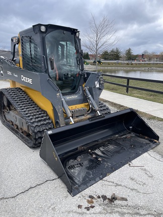 2023 John-Deere 325G