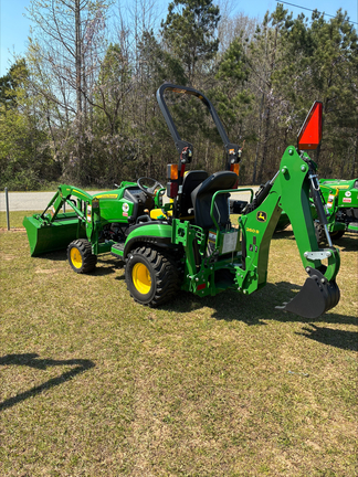 2025 John Deere 1025R Photo 6