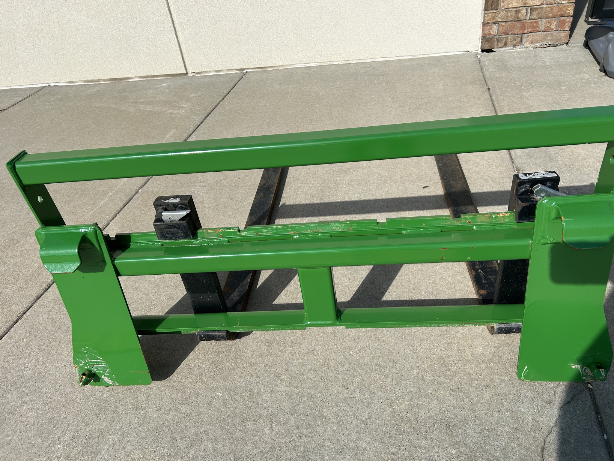  2022 Frontier AP11F at Heritage Tractor in Olathe, KS