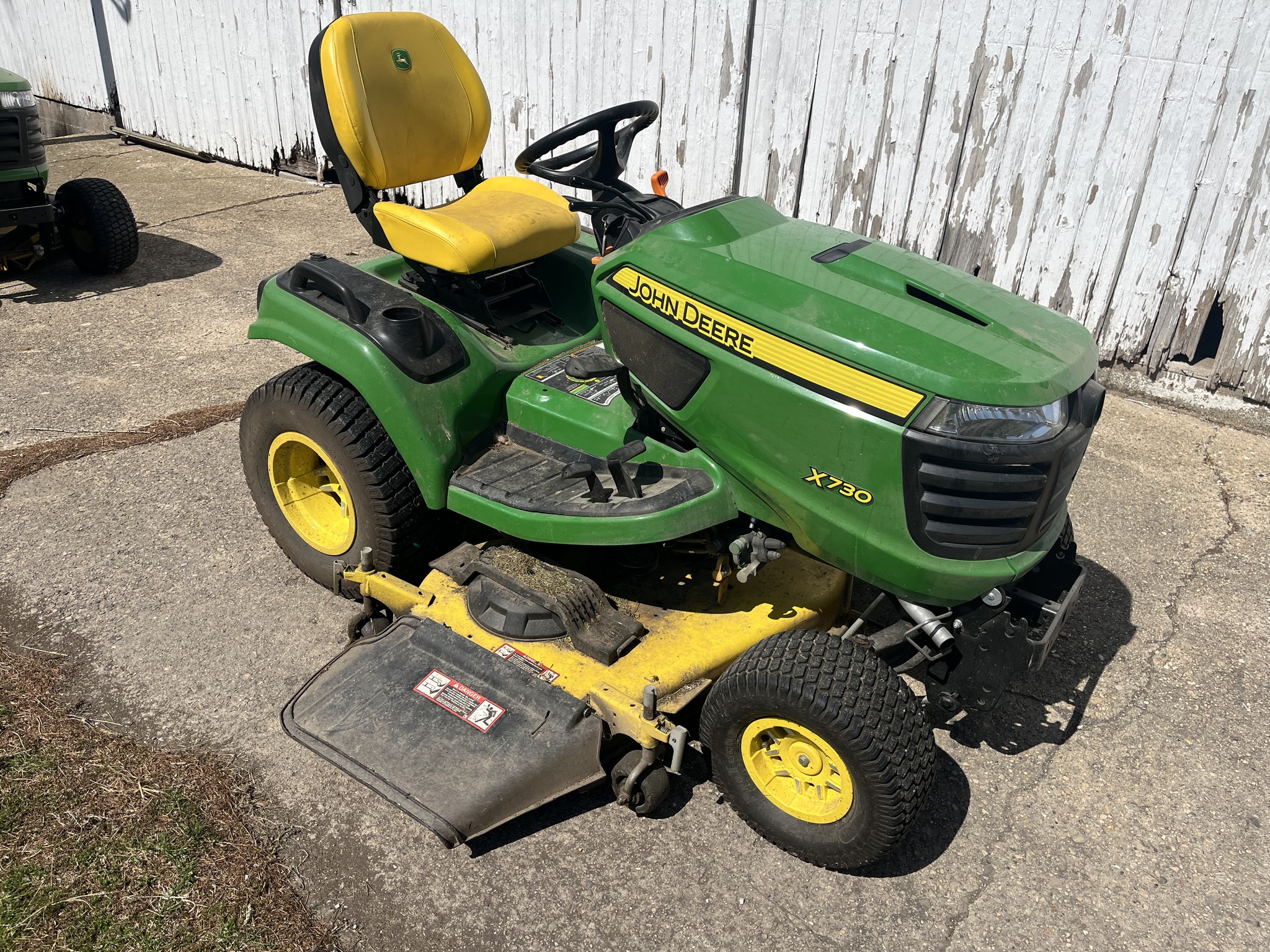  2022 John Deere X730 at Heritage Tractor in Princeton, IL