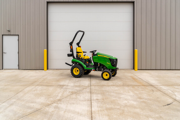 New In-Stock 2026 John Deere 1025R Compact Utility Tractors at Koenig Equipment in Urbana, OH - Photo1
