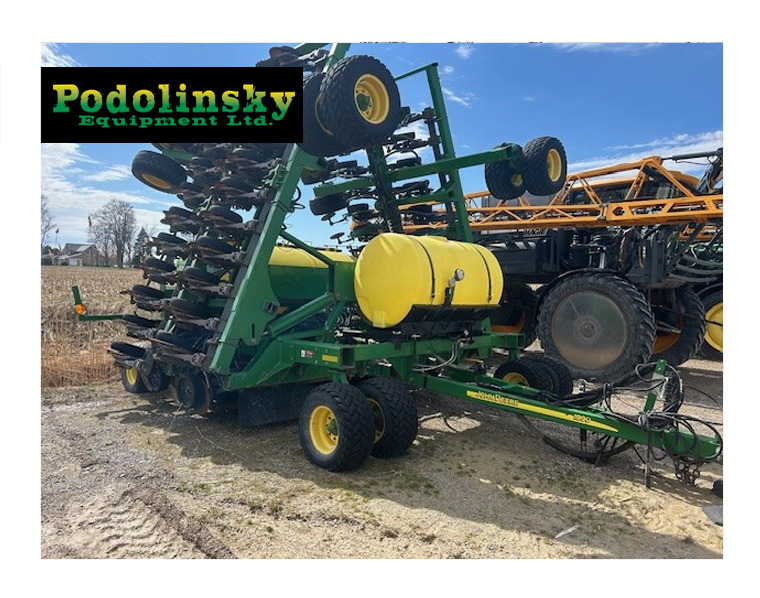 2006 John Deere 1990 Air Drills and Seeders
