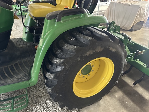 Photo of 2021 John Deere 3039R