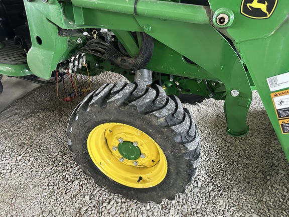 Photo of 2021 John Deere 3039R