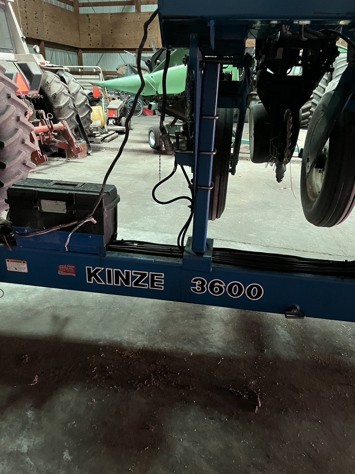 Kinze 3600 Image 12