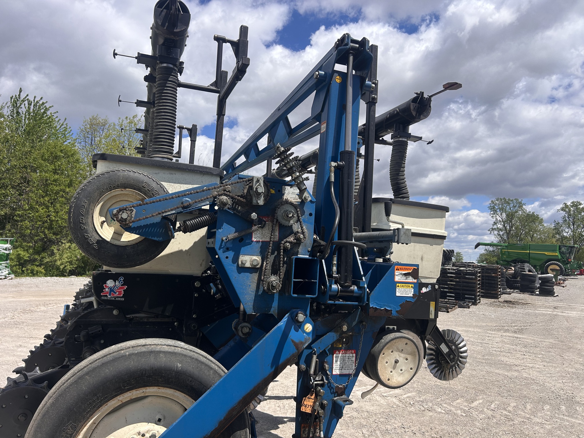 Kinze 3600 Image 8