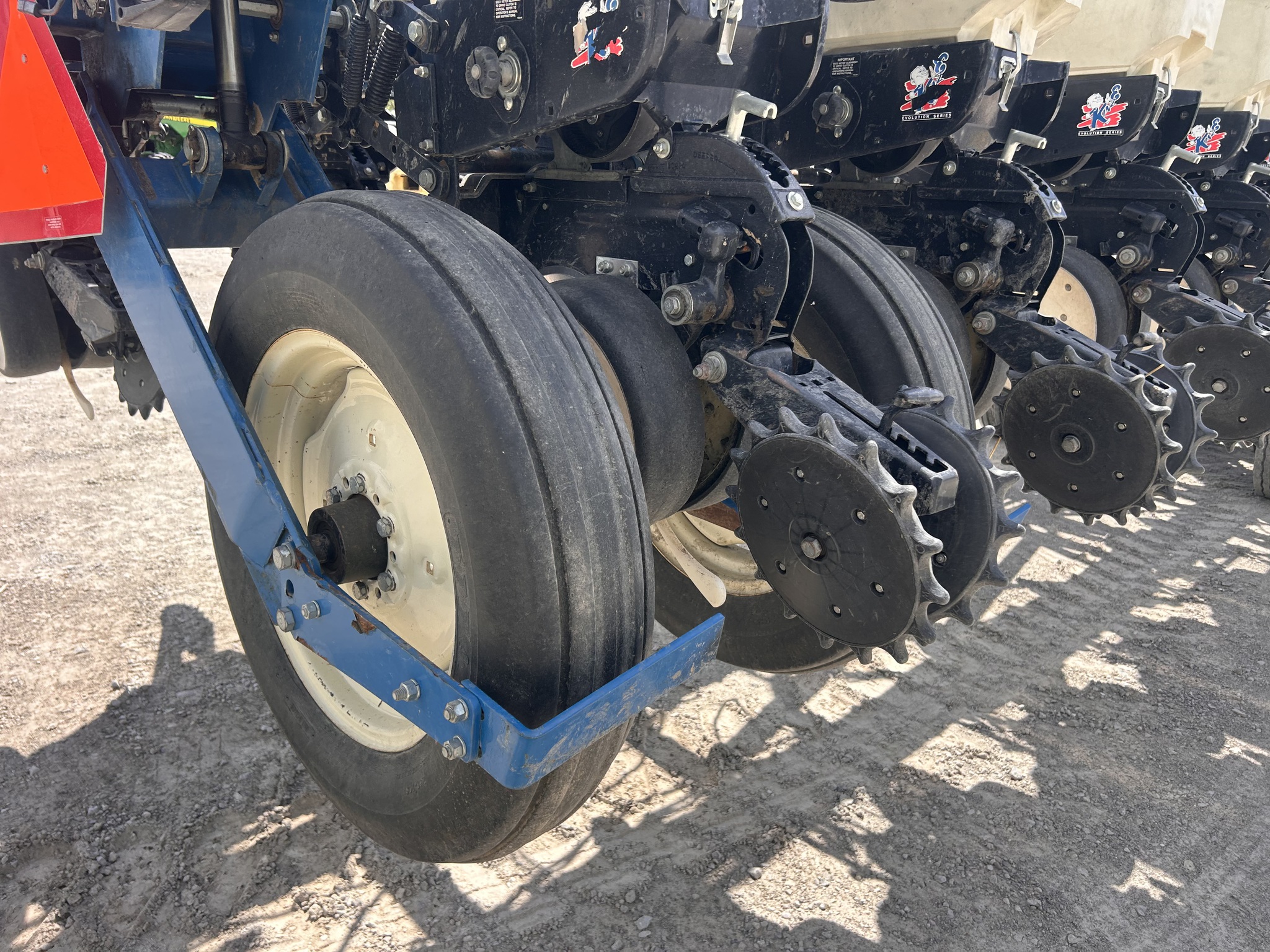 Kinze 3600 Image 18