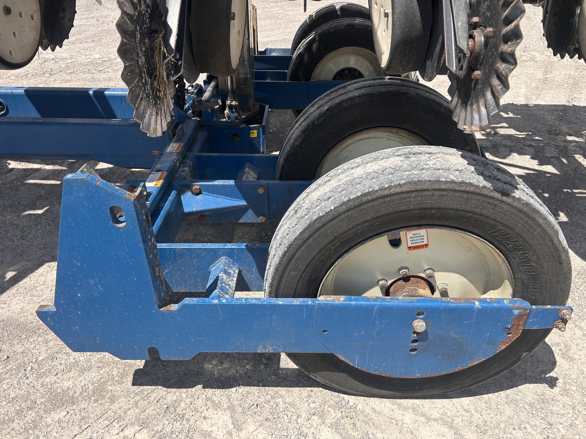 Kinze 3600 Image 19
