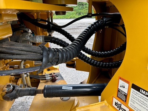 2025 John Deere 544 G