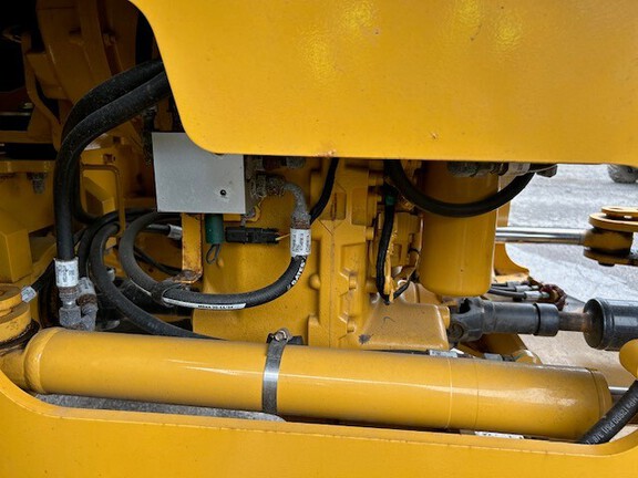 2025 John Deere 544 G