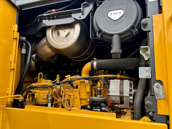 2025 John Deere 544 G