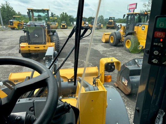 2025 John Deere 544 G